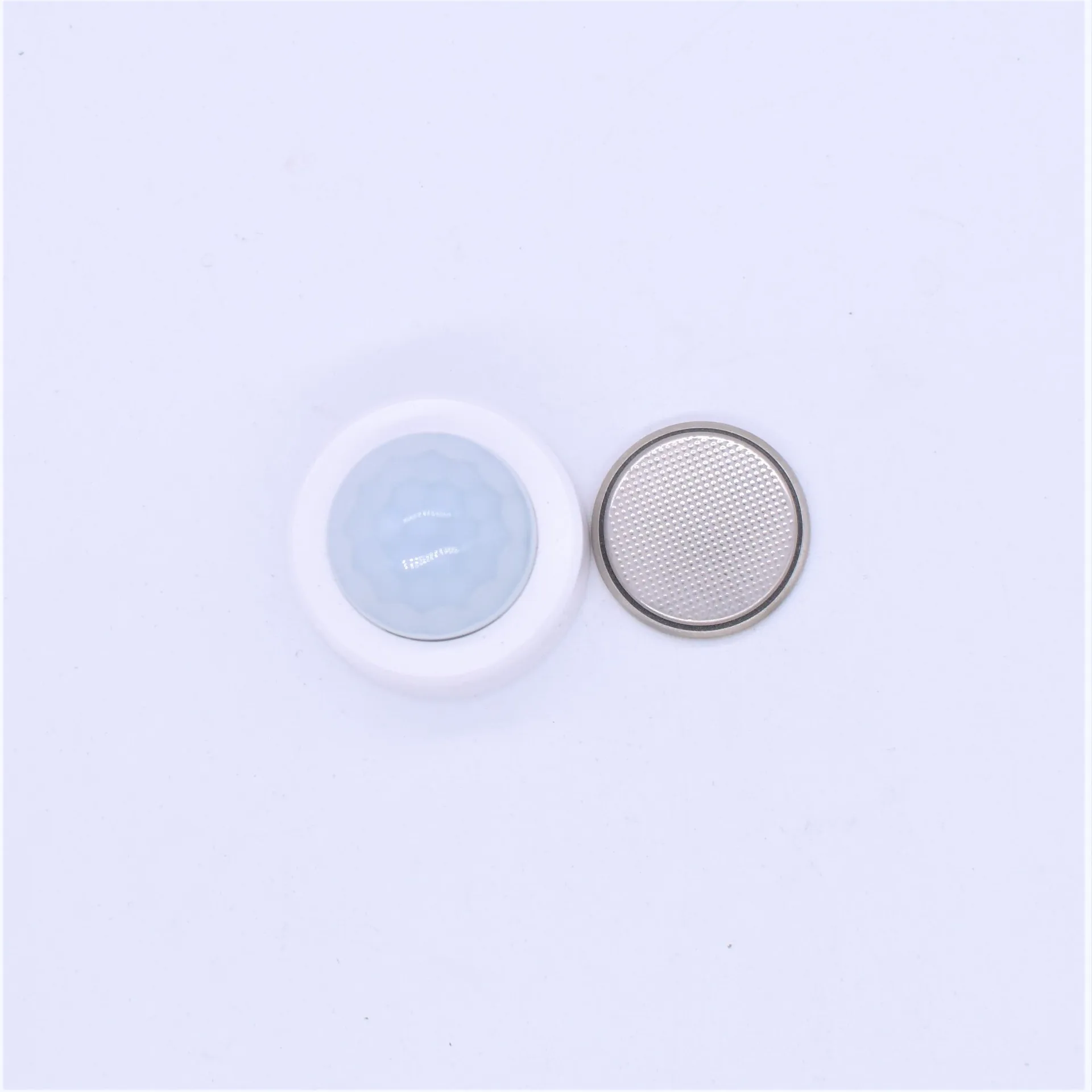 

The human mobile infrared sensor PIR monitors the angle at 150 degrees C
