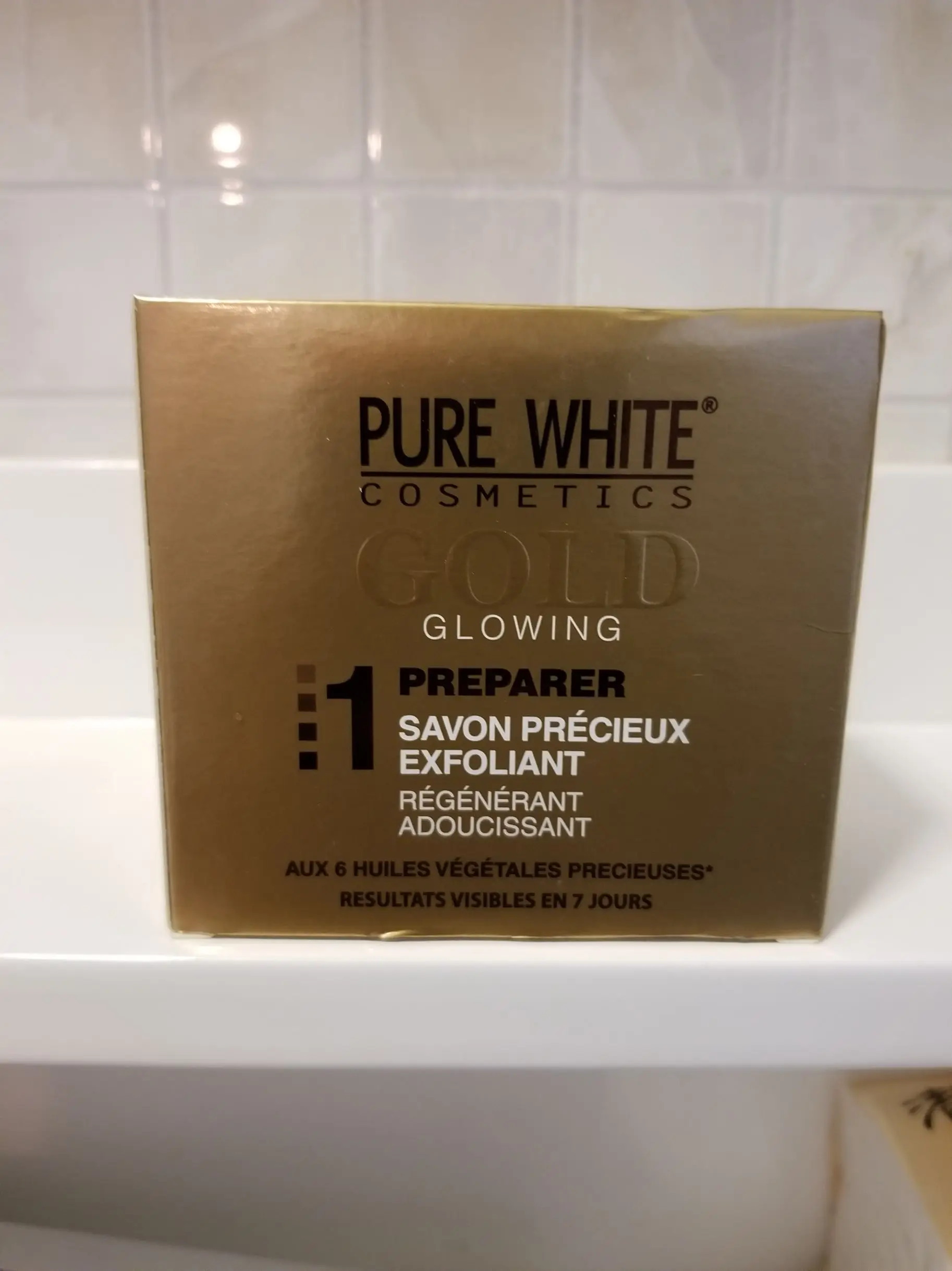 Чистая белая косметика | Золотое мыло Драгоценное отшелушивающее мыло/1 шт.