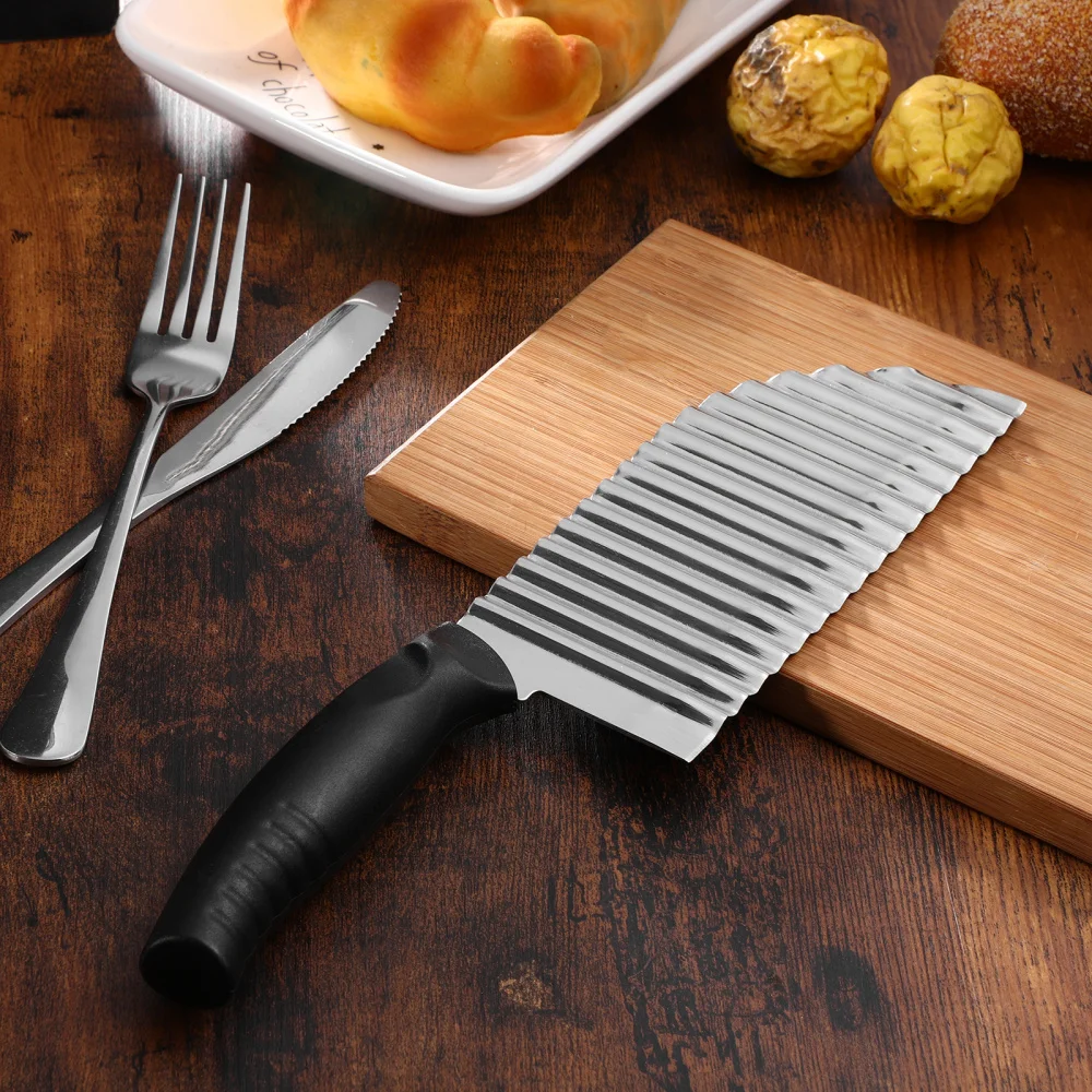 

UPKOCH Crinkle Potato Cutter Stainless Steel Wave Edged Potato Slicer Multifunctional French Fries Chopper Vegetable Cutter
