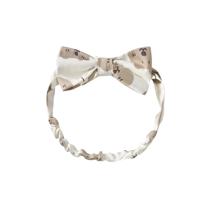 

Summer new thin baby triangle romper,small flying sleeves,bear print bag fart clothes,hair band,baby outing clothes Elegant girl