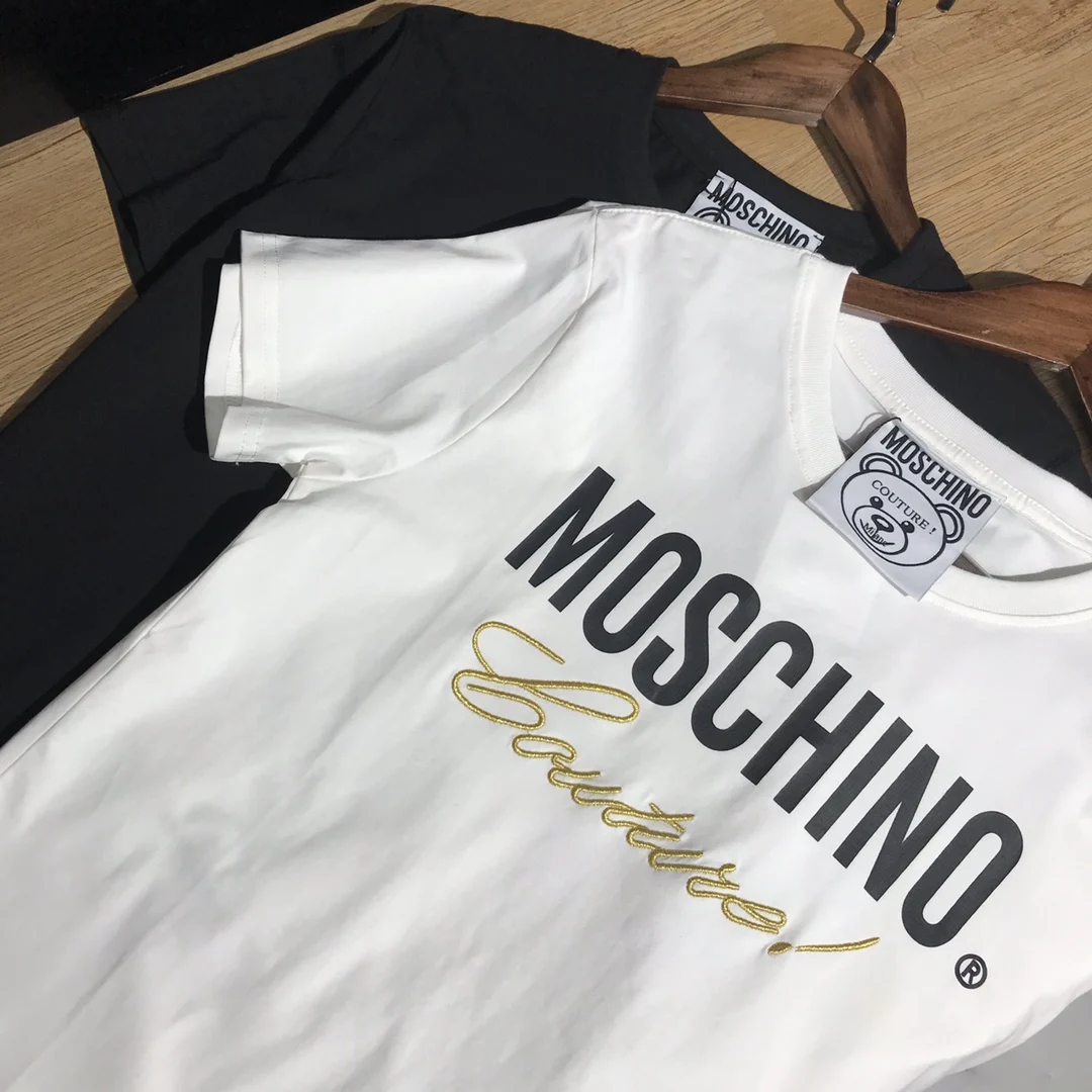 

Fashion Moschino High Level 100% Cotton T-Shirts Unisex Tops Gold Embroidery Logo Casual O-Neck Shirt for Men Women