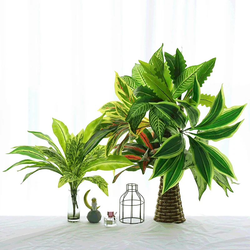 

50cm 11 Leaves Artificial Palm Leaves Fake Tropical Plants Bouquet Plants Wall Foliage Plastic Monstera for Home Wedding Decor