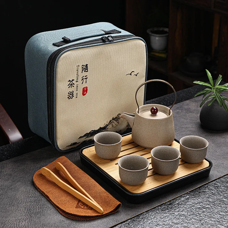 

Керамический дорожный чайный набор в стиле ретро, удобная посуда для чая в китайском стиле кунг-фу, винтажный трендовый чайный набор с одной...