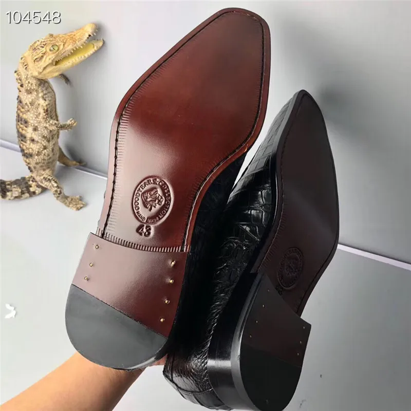 Дизайнерские Мужские модельные туфли с острым носком из натуральной