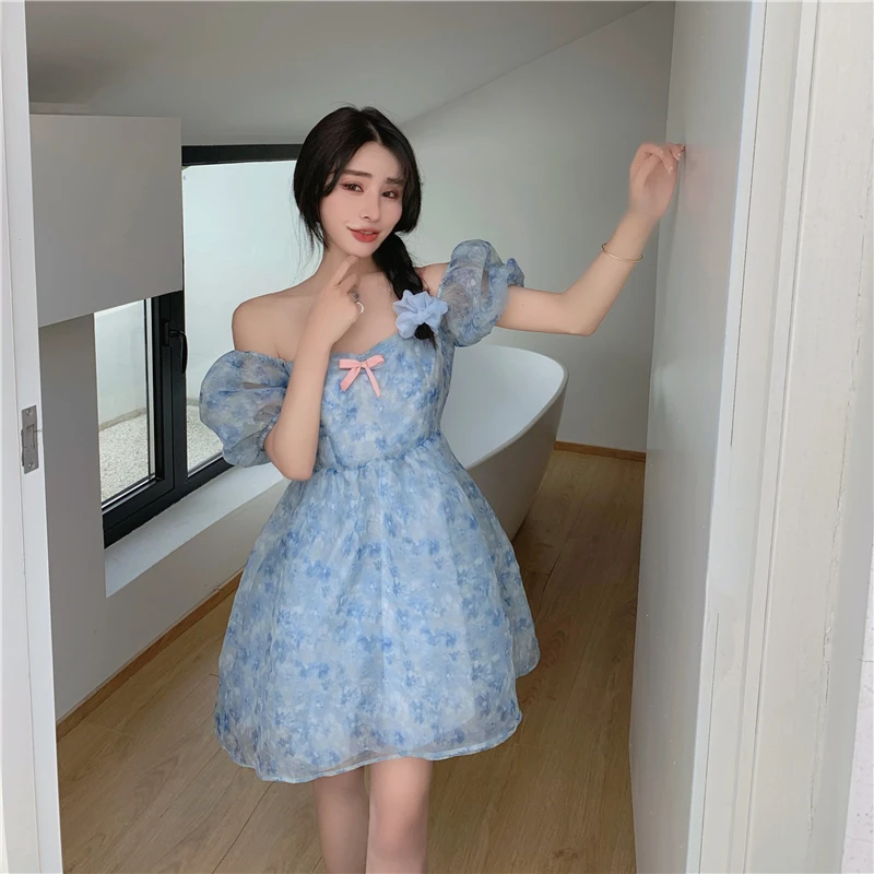 

Elegant Retro French Floral Female Dress Blue Short-Sleeved Sexy One-piece Dress Korean Bowknot Design Floral Beach Dress