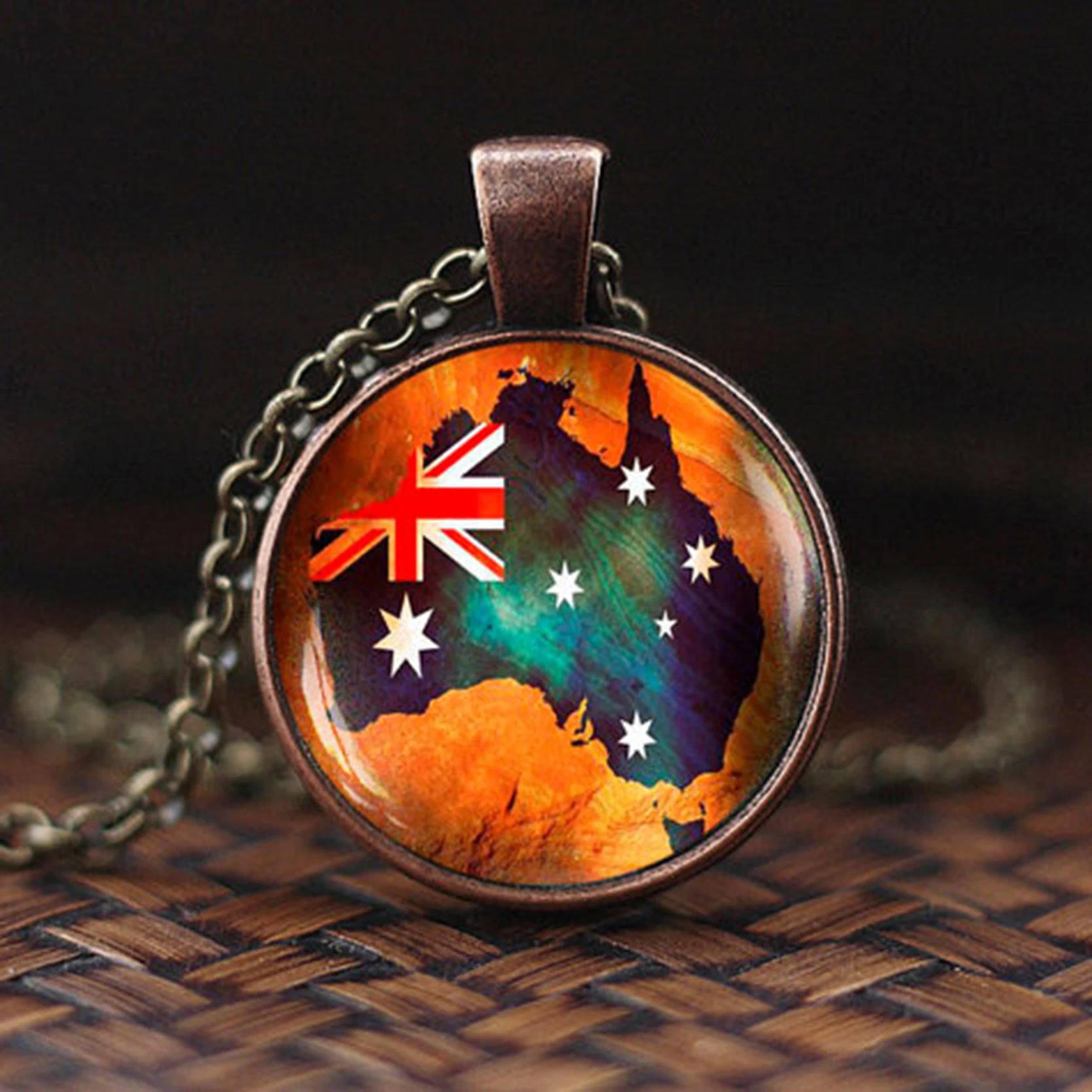 

2019 Vintage Glass Globe Dome Women Men Necklaces Pendants Fashion Long Necklaces Minimalist World Map Pendant Necklace