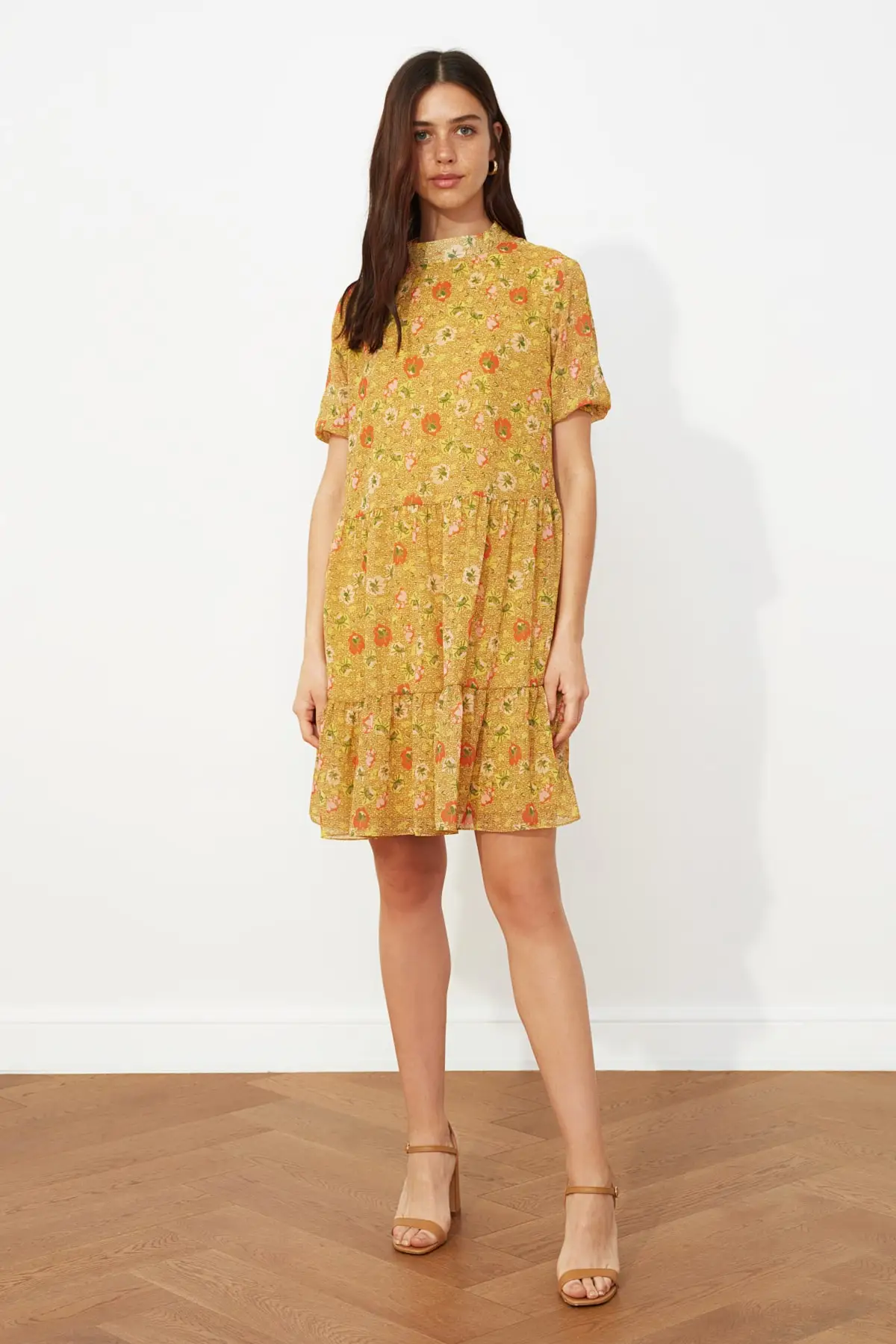 

Trendyol Upright Collar Dress TWOSS21EL1208