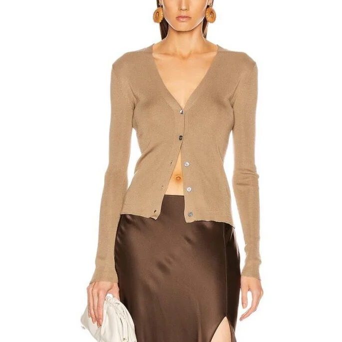 

2021 Autumn Merino Wool Slim Slimming V-neck Sweater Button Long-sleeved Cardigan