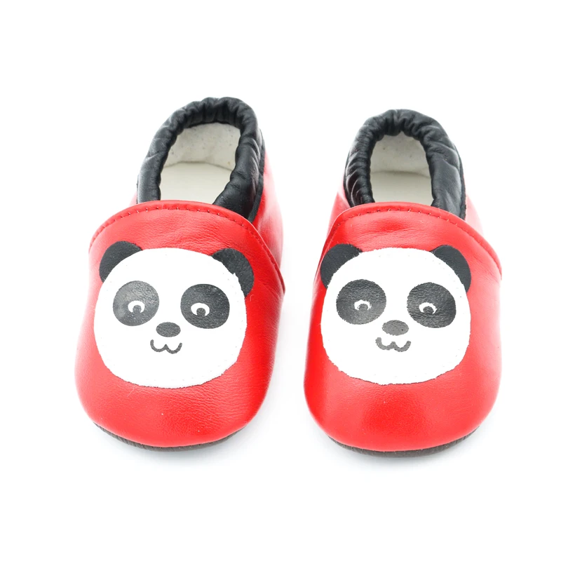 157 Panda red Детская обувь; мягкие мокасины из натуральной коровьей кожи для маленьких мальчиков и девочек; обувь для малышей; тапочки для первых шагов; нескользящая обувь с мышкой; 104 - Цвет: 157 Panda red