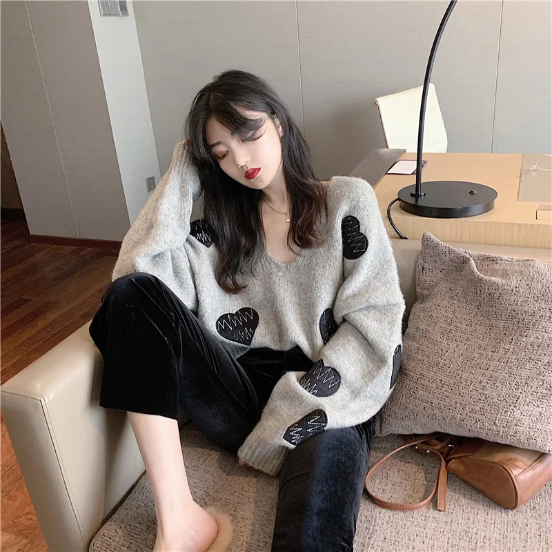 

Winter Warm Oversize Sweater Women Long Sleeve Sweater Female Loose Casual V-Neck Fashion Knitwear Female Pullovers Girls