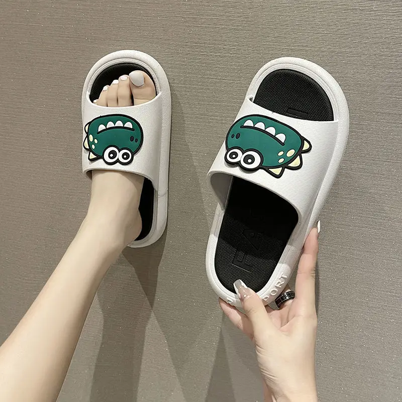 

New Sandals And Slippers Men's Summer Wear Tide Non-slip Wear-resistant Couple Net Red Cartoon Slippers Women