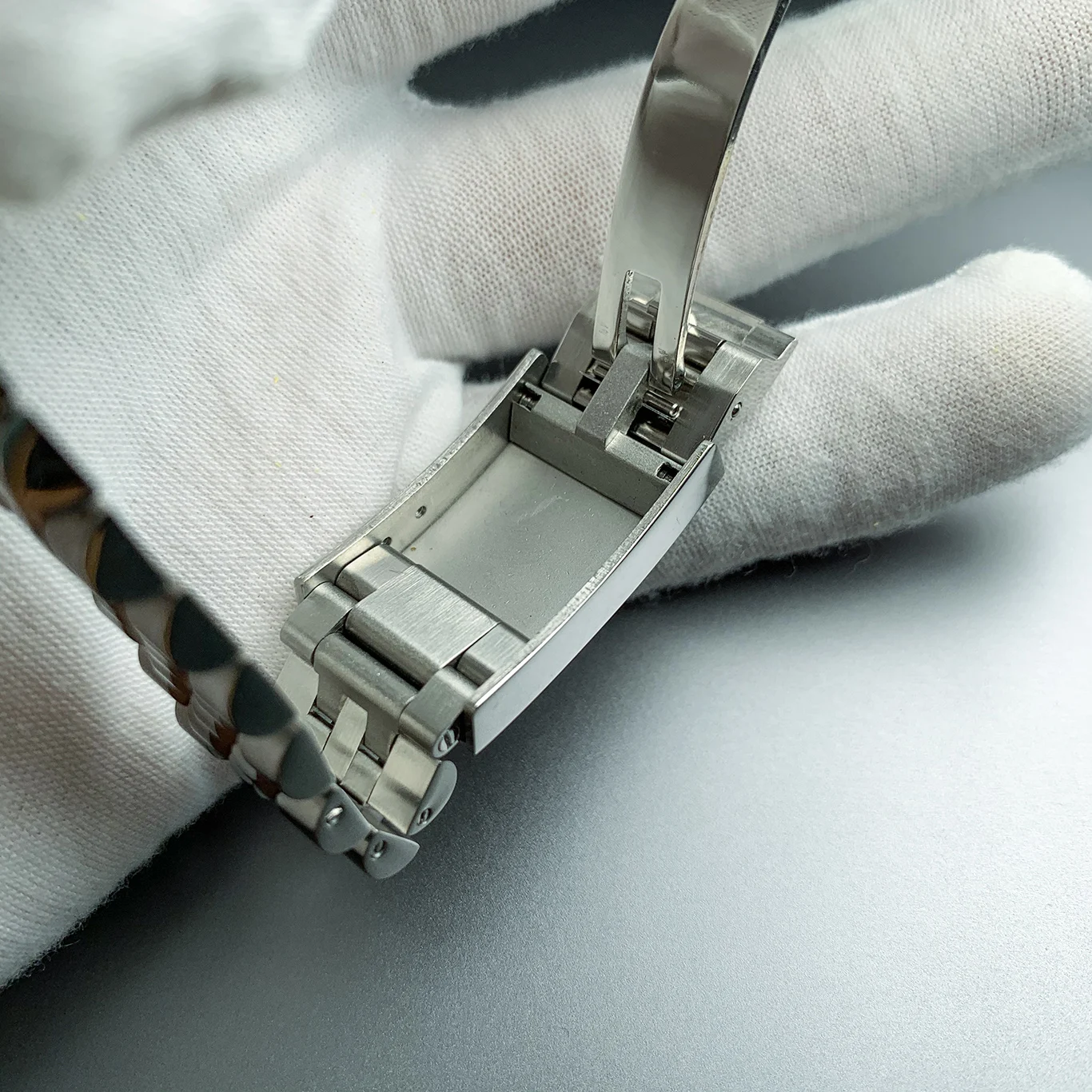 

watch man female automatic NH35 movement sapphire glass mirror with date stainless steel case 40mm jubilee strap modify DIY box