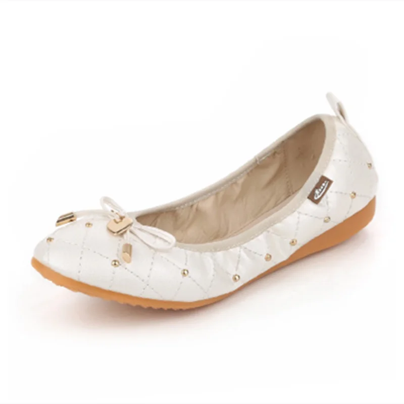 Туфли женские на низком каблуке Балетки с круглым носком бантом дышащие мягкая