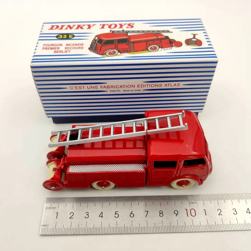Atlas Dinky toys 32E Fourgon благовония Premier Secours Berliet литые под давлением модели автомобилей