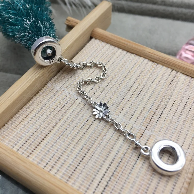 

CodeMonkey, 2020, 100% 925 , Safety Daisy Charms Beads, , DIY, , C2036