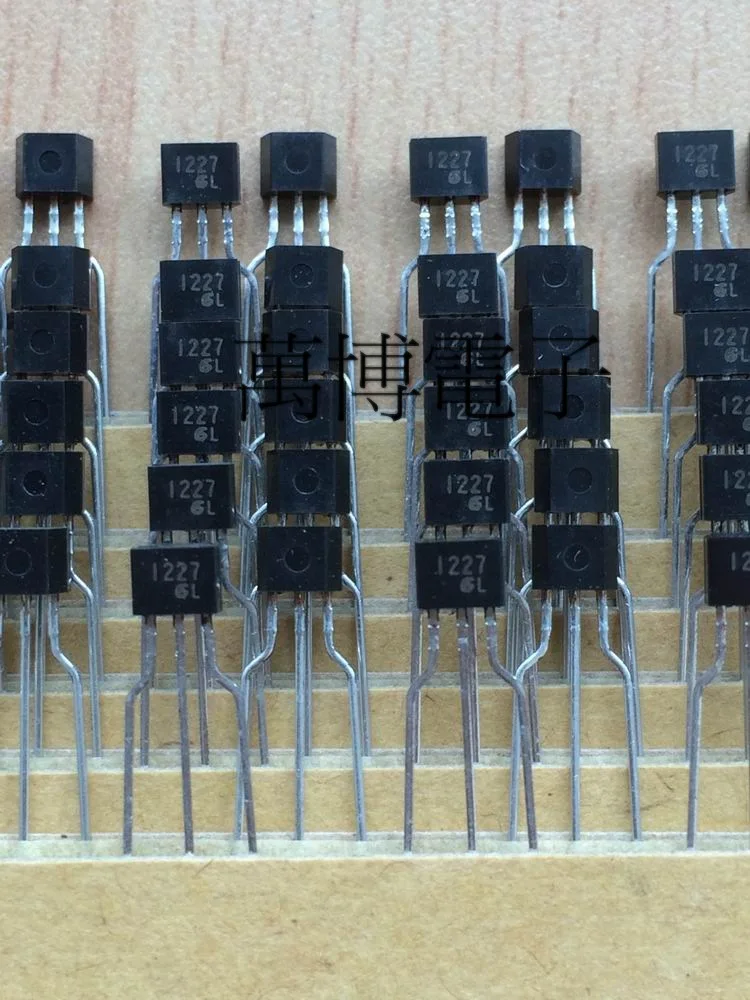 

10pcs RN1227 1227 Original new product made in Japan