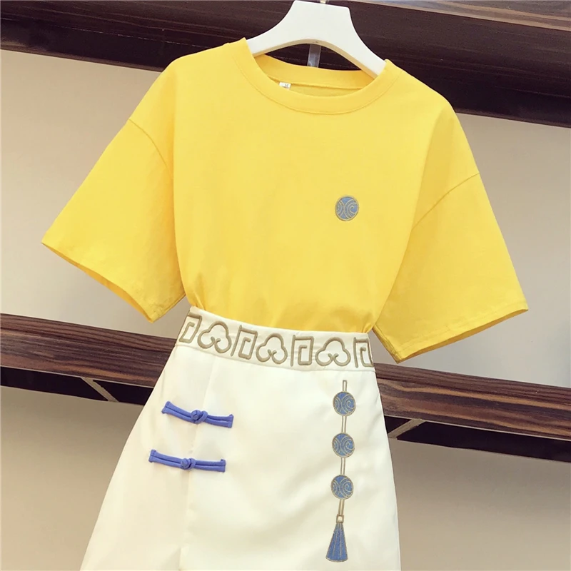 Женский костюм из двух предметов с вышивкой желтая длинная футболка и