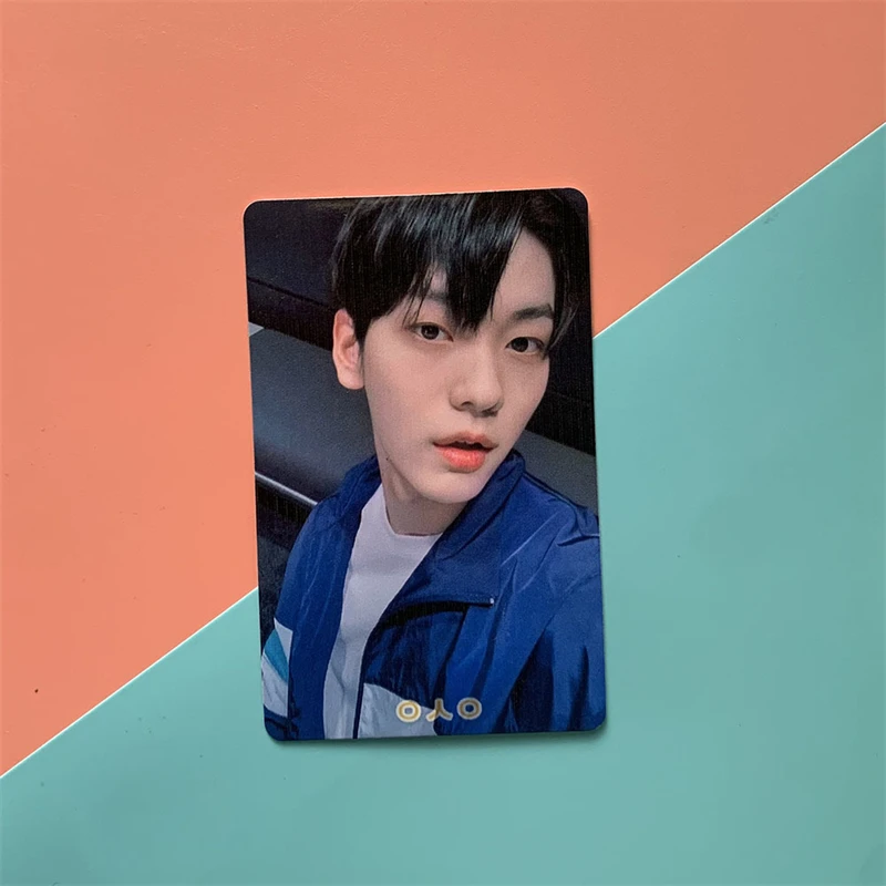 

KPOP Tomorrow X Together TXT THE CHAOS CHAPTER : FREEZE Small Cards SOOBIN TAEHYUN YEONJUN Photocard For Fans Collection F89