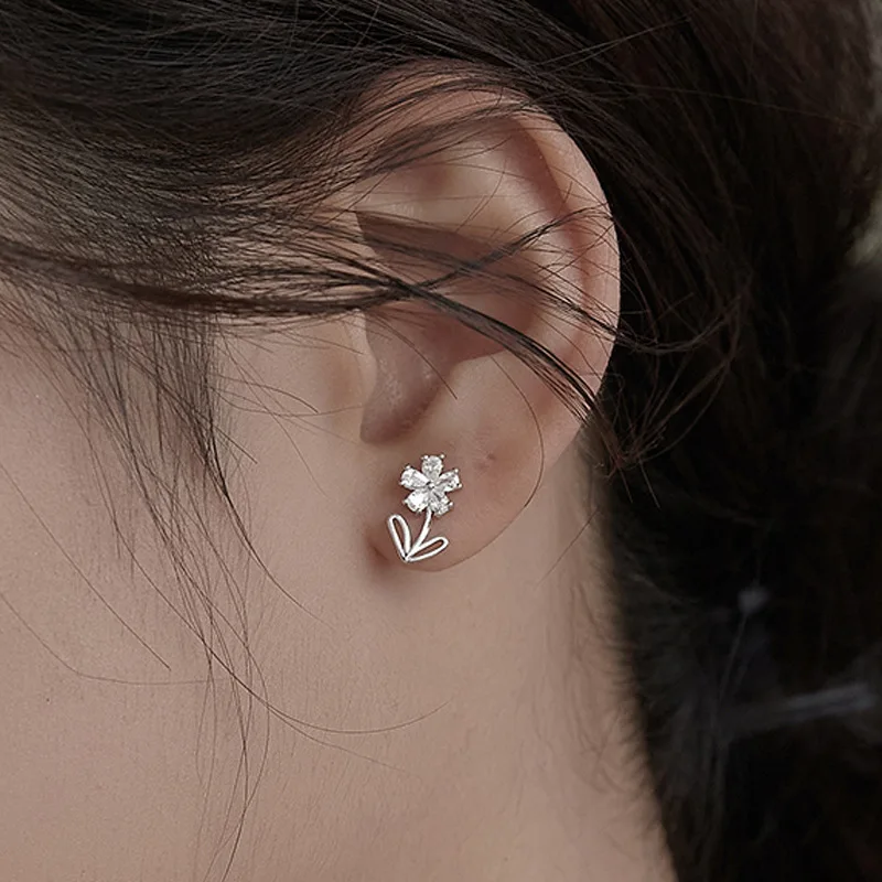 

VENTFILLE 925 Sterling Silver Zircon Flower Hollow Tree Leaf Small INS Earrings