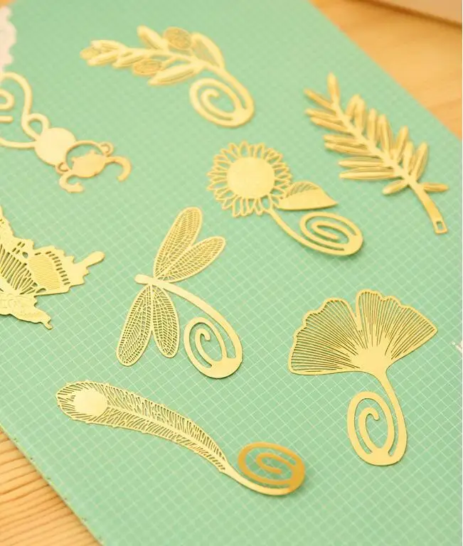 3 Pcs Mini Reading Gold Tone Romantic Metal Clips Book Mark for Arts Label Great Gifts Decoration