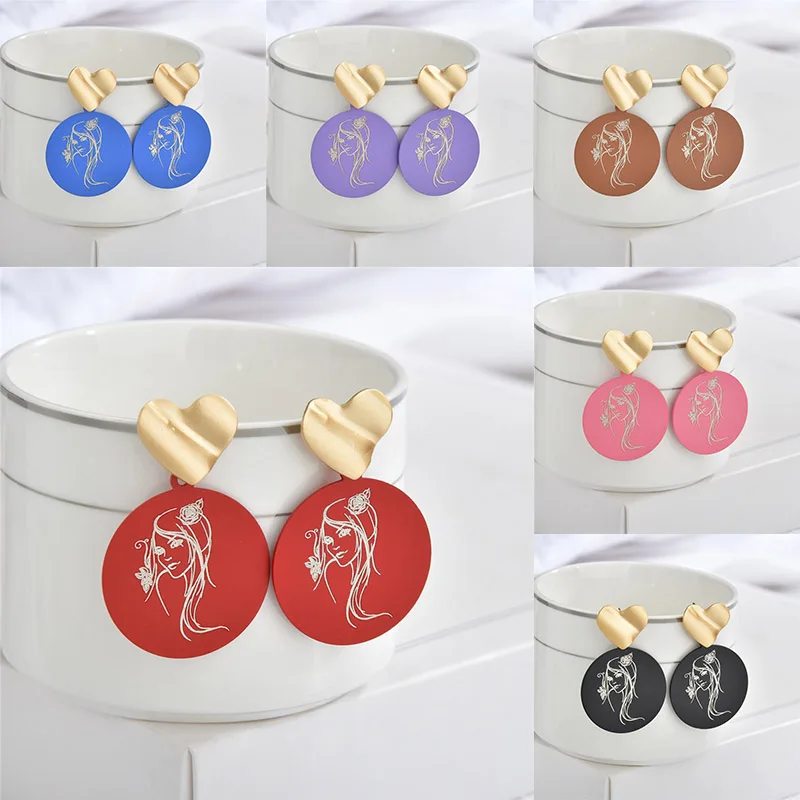 

Summer Style Red Circular Dangle Earrings Golden Geometric Square Beautiful Girl Avatar Drop Earrings for Woman Fashion Jewelry