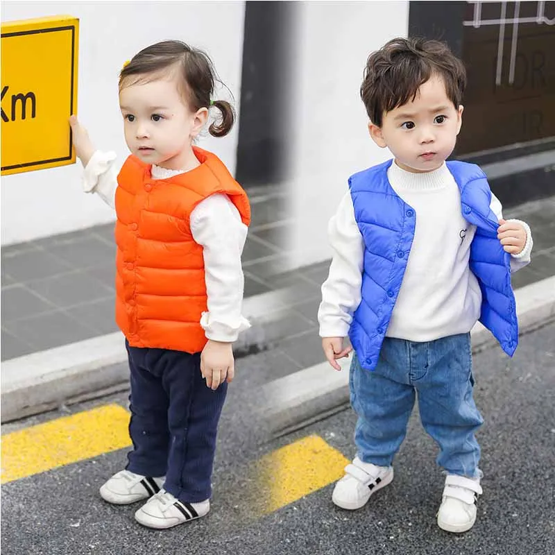 Детский жилет мягкий теплый пуховый с круглым воротником для мальчиков и девочек