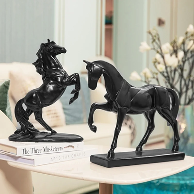 

European Resin Horse Statue Decoration Living Room Office Ornament Animal Figure Home Accessories Sculpture Modern Art