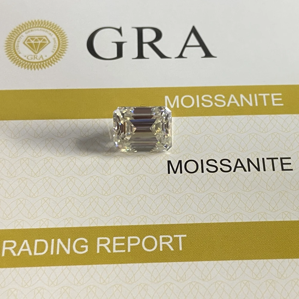 Синтетический бриллиант с изумрудной огранкой 6x8 мм 2 карата|Стразы и драгоценные