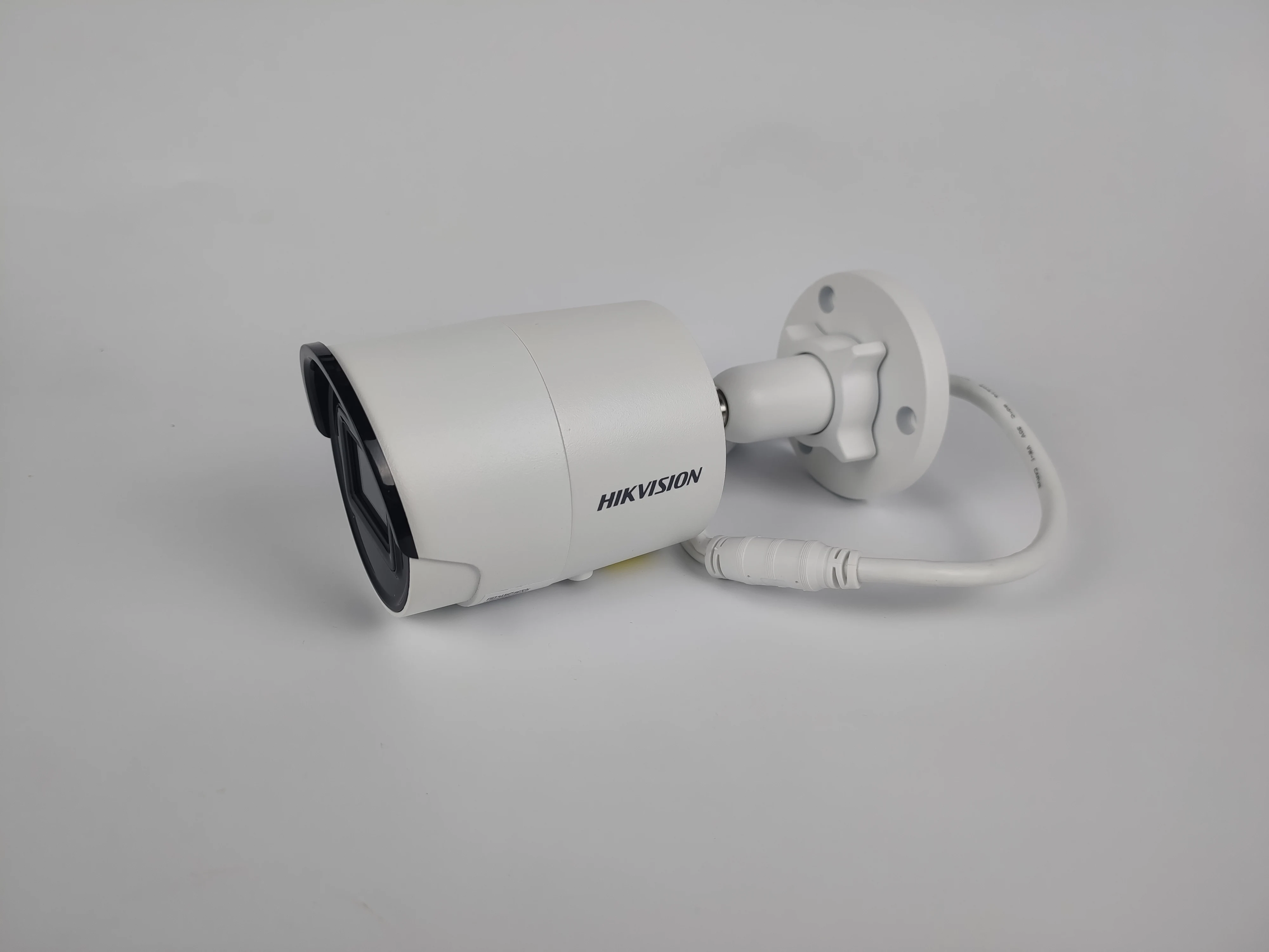 Оригинальная английская версия Hikvision Φ и 4Mp POE WDR фиксированная цилиндрическая