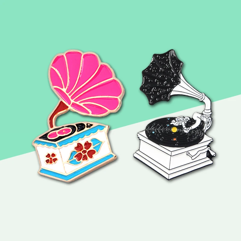 Классические булавки в стиле ретро! Пленка астронавт космический фантазия