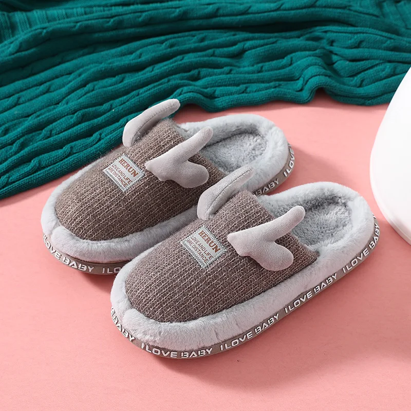 

2021 New Men Furry Slippers Winter Breathable Cute Plush Slippers Men Half Drag Wearable Inside Fur Slippers Mens Animal