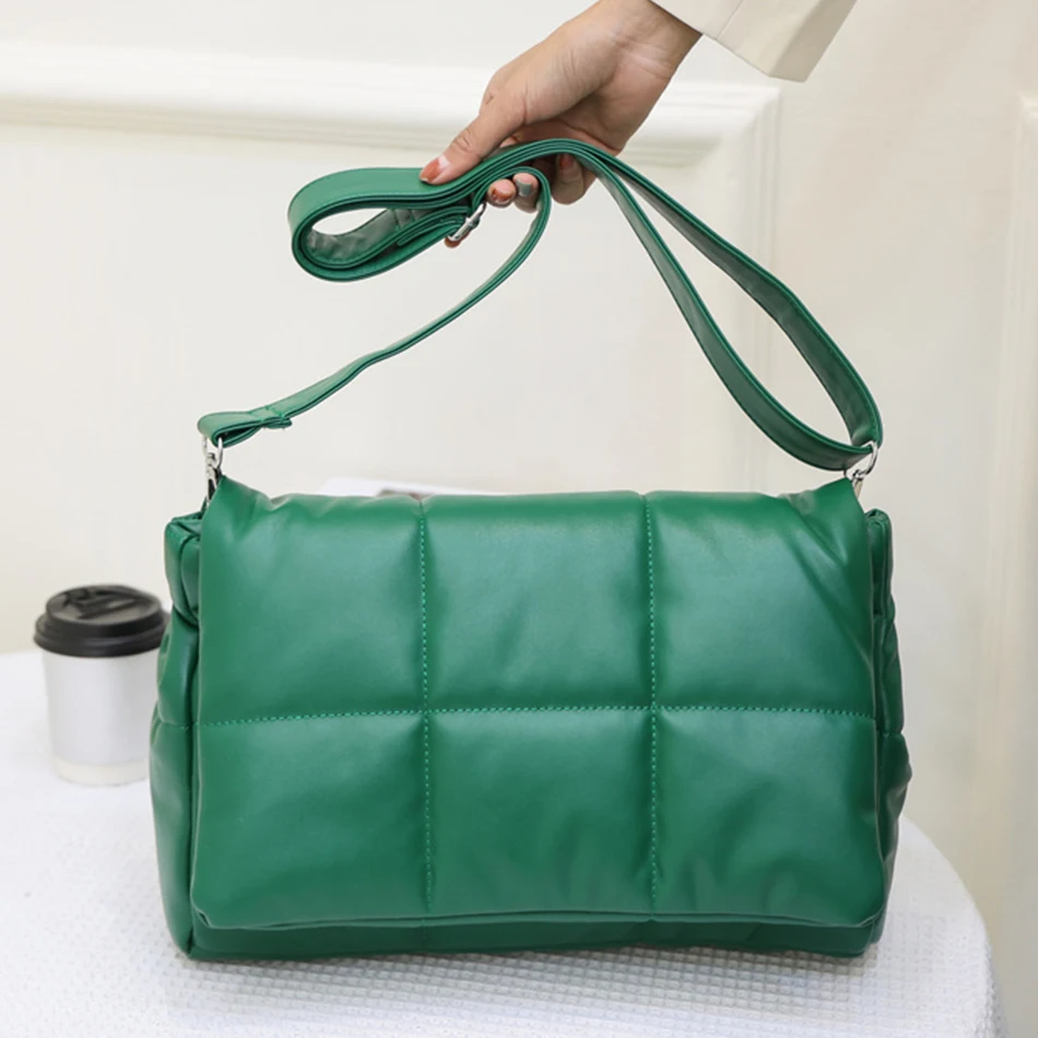 

Winter New Fashion Women's Space Bag High Quality Soft PU Leather Padded Crossbody Bag Luxury Brand Designer Padded Shoulder Bag