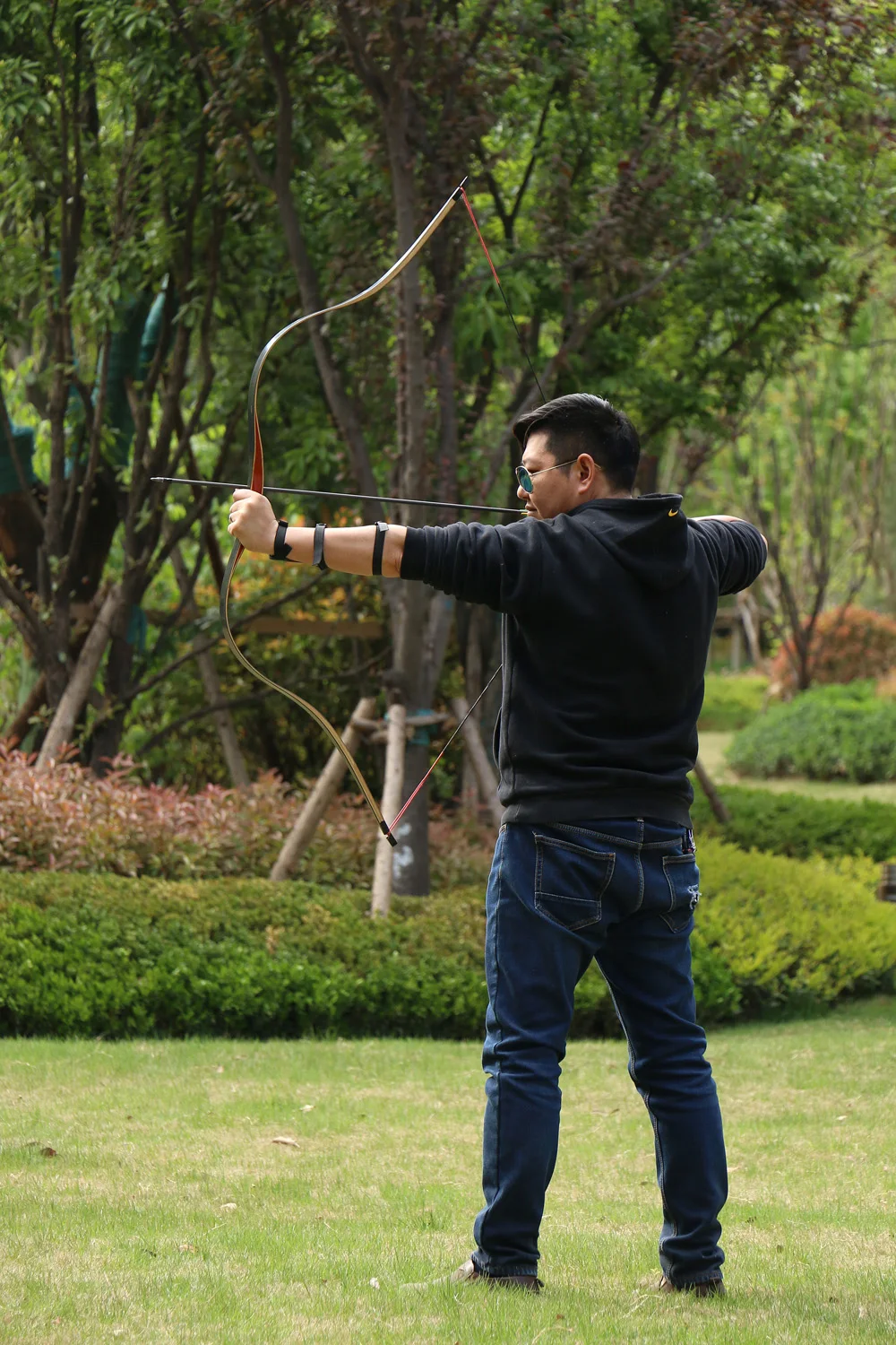 

Traditional Handmade Longbow Hunting Recurve Bow 30-50lbs Right Left Handed Mongolian Horsebow Laminated Archery Practice Bow