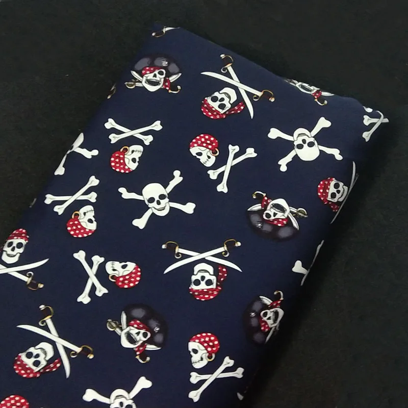 Винтажный бренд темно-синий череп пират и меч печатный хлопок спандекс ткань 48x120