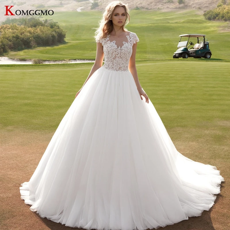 

Custom Made Embroidery Appliques Tulle Court Train Button Back Bridal Ball Gown Elegant Cap Sleeve O-Neck Pearls Wedding Dress