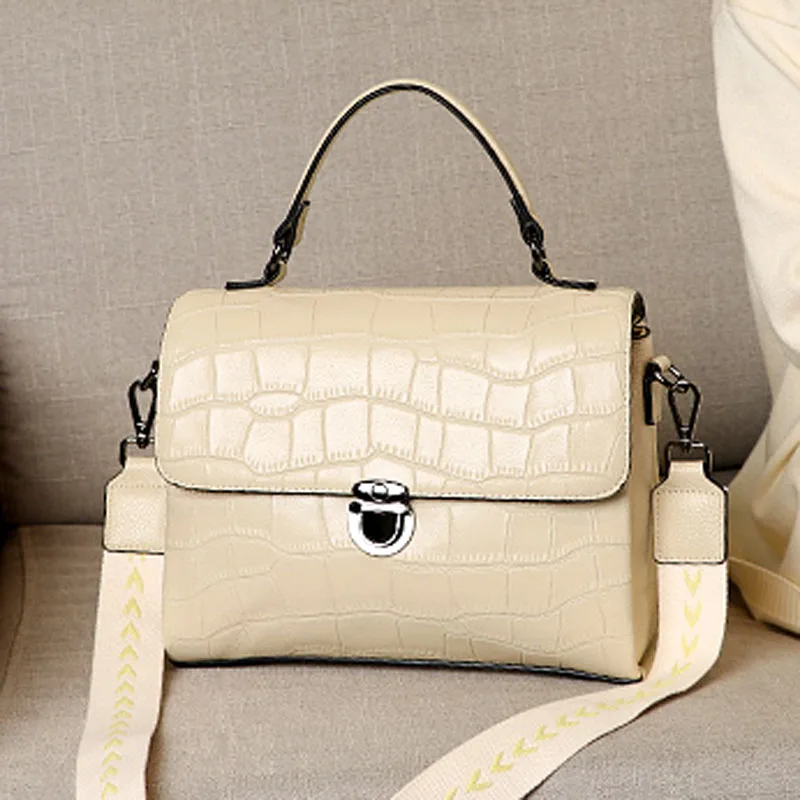 

New Women Bag The new trendy messenger bag ins western style simple and versatile large-capacity crocodile grain leather handbag