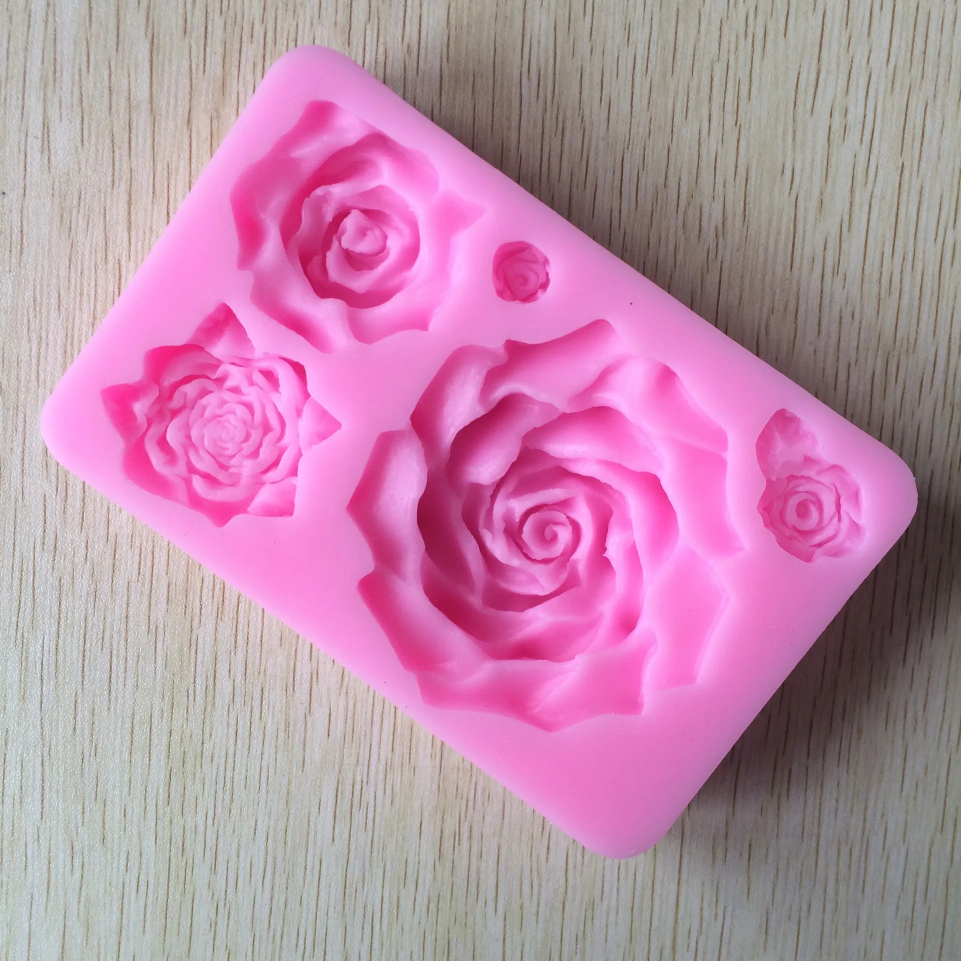 

5 Rose Liquid Silicone Fondant Cake Mold Baking M134