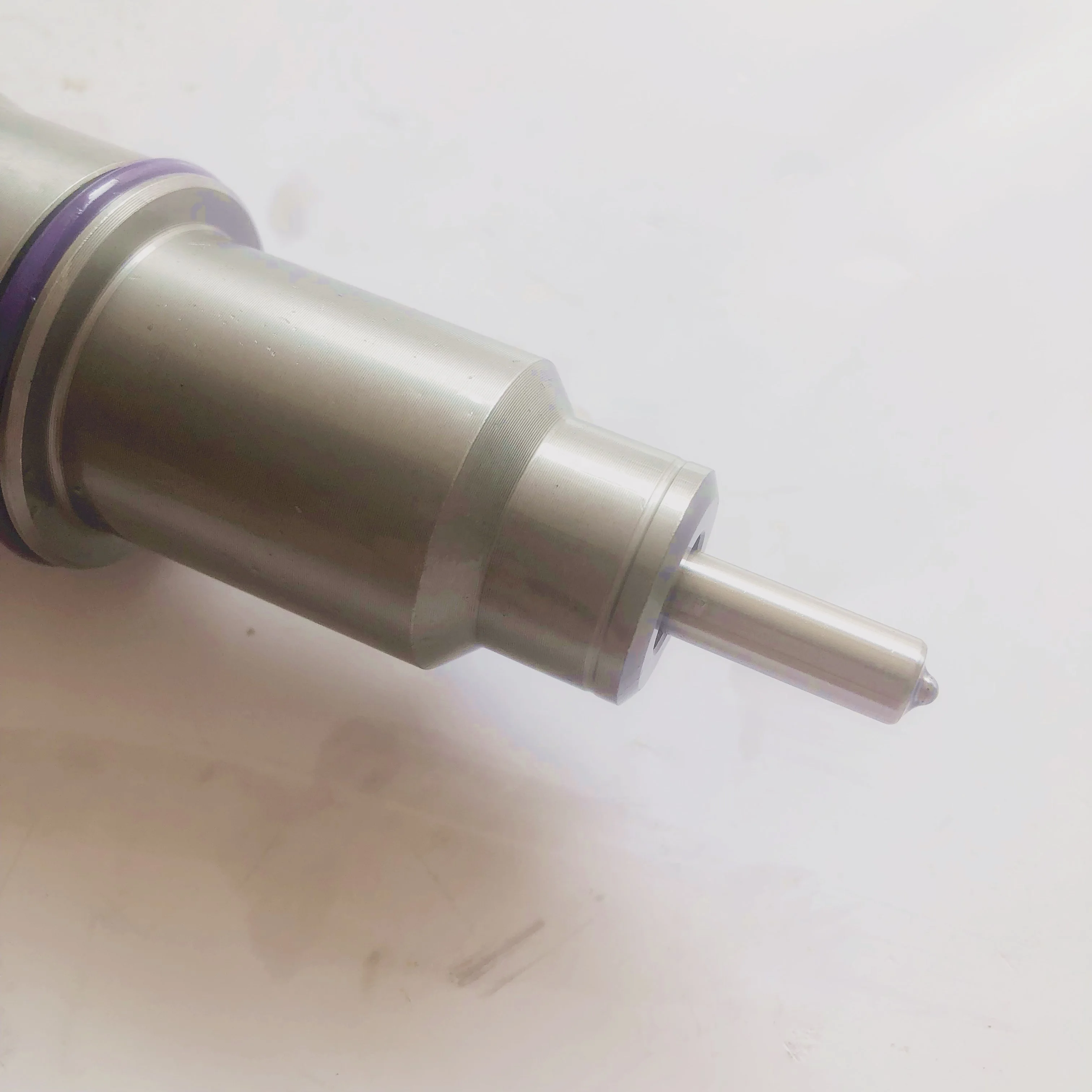 

Original D13 Diseel Engine Parts common rail Fuel Injector nozzle 85013611