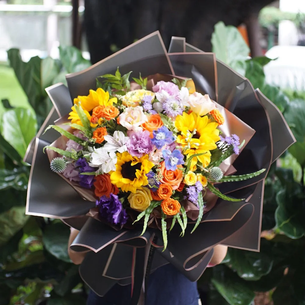 

20 Pcs/Pack Solid Color Golden Frame Waterproof Mist Paper Flower Bouquet Packaging DIY Gift Wrapping Material Florists Supplies
