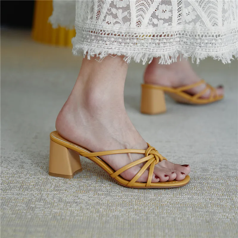 

VERCONAS 2021 Sexy Office Lady Woman Sandals Women Pumps Classic Design Concise Summer Square Toe Square High Heeled Shoes Woman