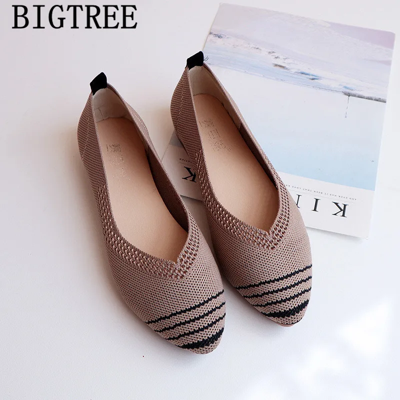 Туфли лодочки с острым носком на плоской подошве в Корейском стиле Женская обувь