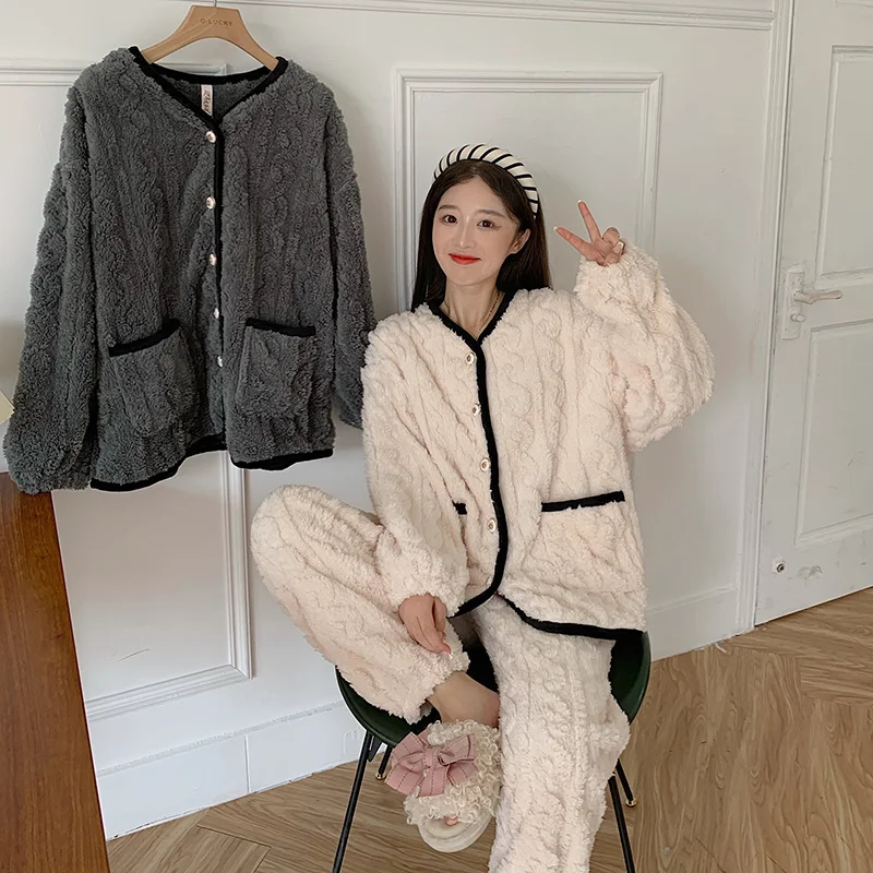 

Новинка 2021 Пижама для пар Осень-зима коралловый флис Уличная Повседневная однотонная Домашняя одежда из двух частей Ins