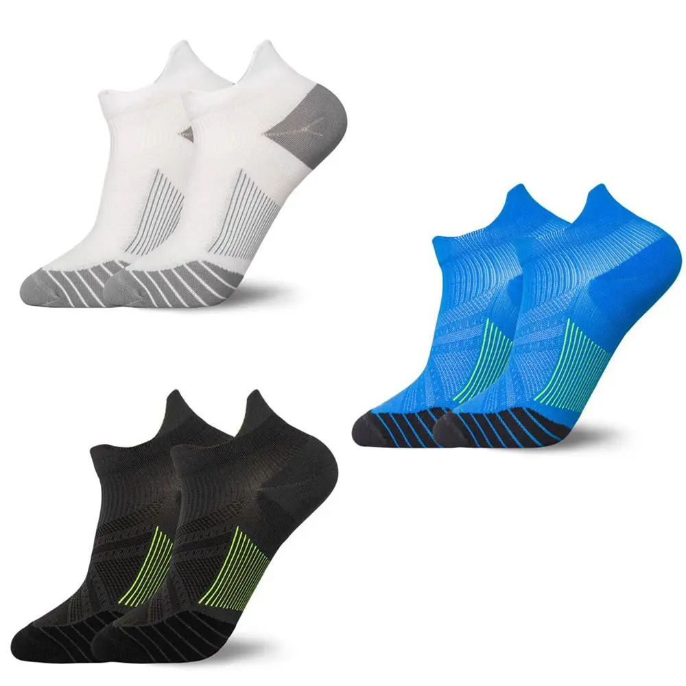 

3 Color New Anti-sweat Unisex Sport Socks Women Men Short Tube Breathable Socks Outdoor Running Basketball Soccer Sports Socks