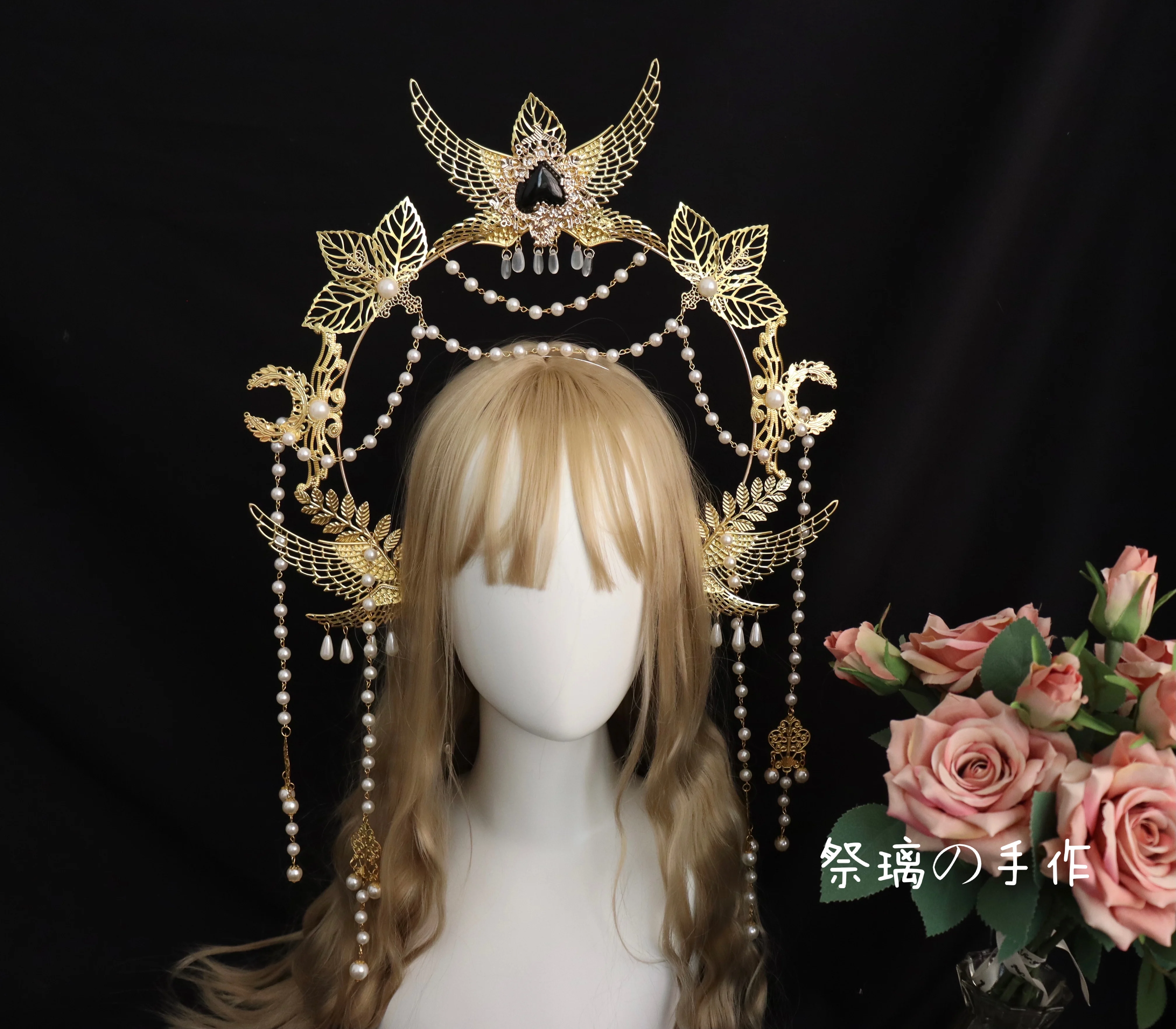 

Hand-made Lolita Virgin Mary Halo Hair Crown Headdress Young Girls Prop Gorgeous Pearl Chain Hair Accessories Cosplay