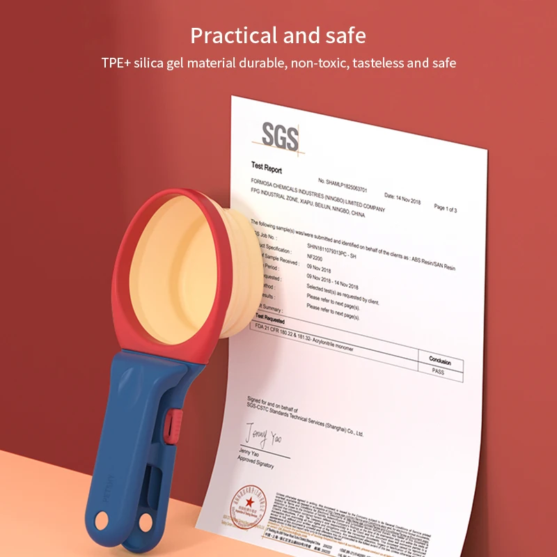 

Petshy 110g Food Dog Cat Feeding Spoon Measuring Scoop Cup Portable Food Spoon Folding Measuring Cup Bag Sealing Clip Removable