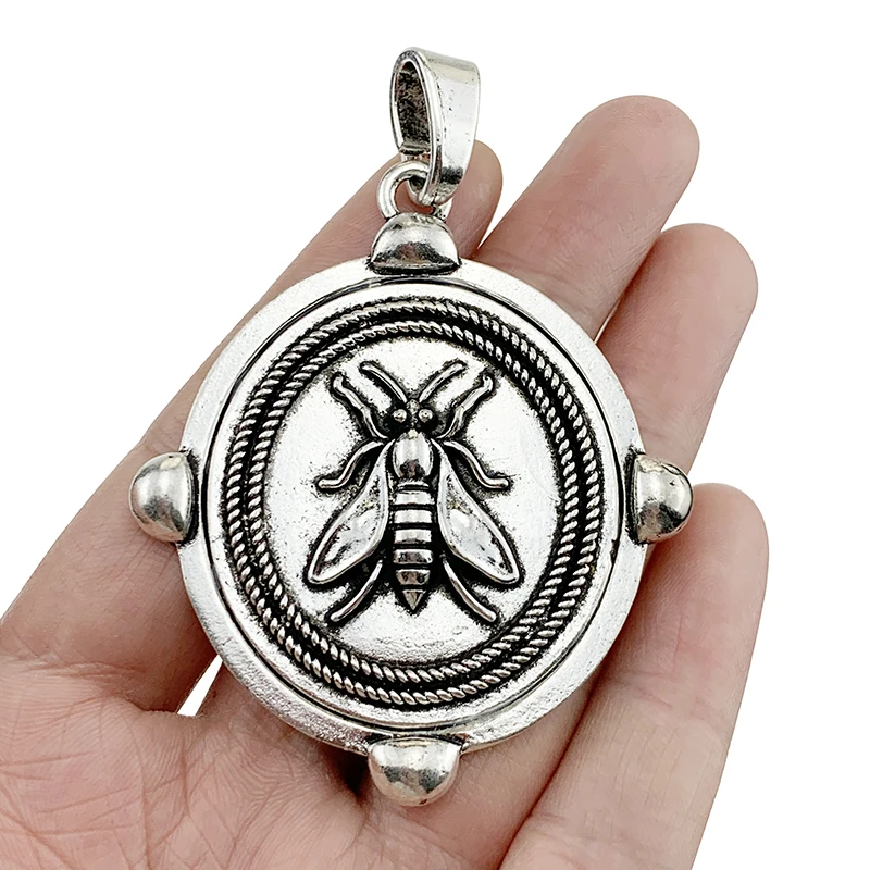 

2Pcs Antique Silevr Color Large Round Bohemia Bee Honeybee Insect Charms Pendants for DIY Necklace Jewellery Making 76x55mm