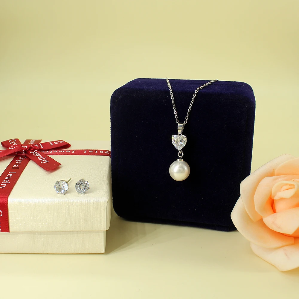 

Exquisite Elegant Peach Heart Imitation Pearl Pendant Necklace Rhinestone Stud Earrings Sets For Women Fashion Wedding Jewelry