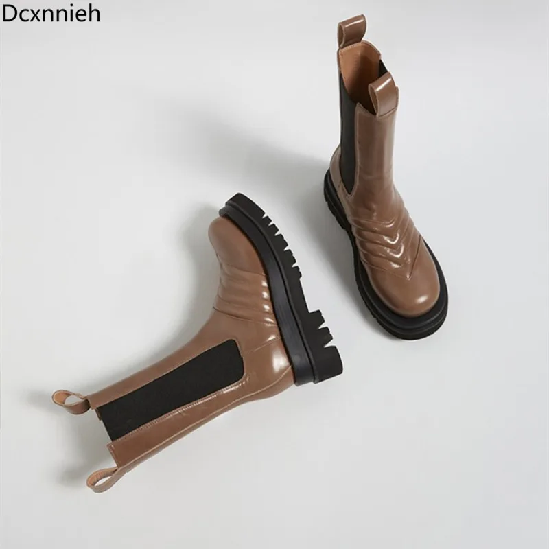 

New Black Corrugated Genuine Leather Thick Sole Chelsea Boots Women Round Toe Platform Short Boots Woman Casual Motorcycle Boots