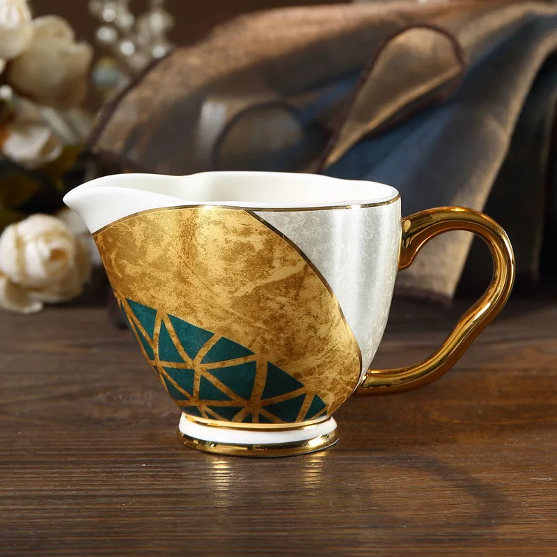 Milk jug Европейская Высококачественная чашка для кофе из костяного фарфора, Золотая инкрустация, фарфоровый чайный сервиз, чашка для послеобеденного чая, кастрюля, сахарница, чайная посуда - Цвет: Milk jug