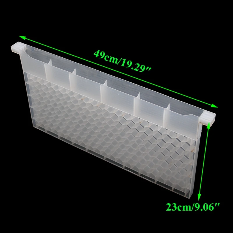 

Multifunction 3 in 1 Bee Feeder Feed Power Water Honey Plastic Waterer Feeding Baffle Board PET Beekeeping Tool Supplies